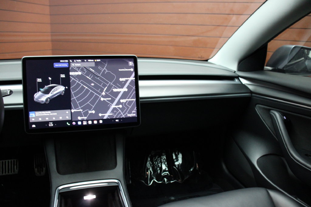 Used 2021 Tesla Model 3 Standard Range Plus RWD image 14