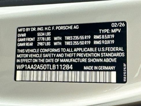 Used 2026 Porsche Macan AWD/4WD image 27