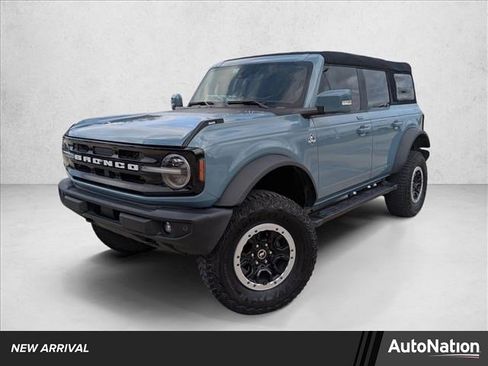 Used 2023 Ford Bronco Outer Banks w/ Sasquatch Package image 1