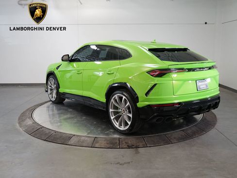 Used 2022 Lamborghini Urus image 3