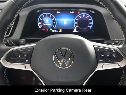 Used 2025 Volkswagen Atlas Cross Sport SE FWD image 7