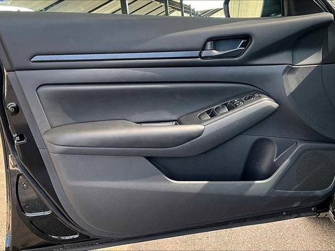 New 2025 Nissan Altima 2.5 S image 13