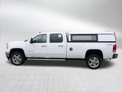 Used 2014 GMC Sierra 2500 SLT w/ SLT Convenience Package AWD/4WD image 4
