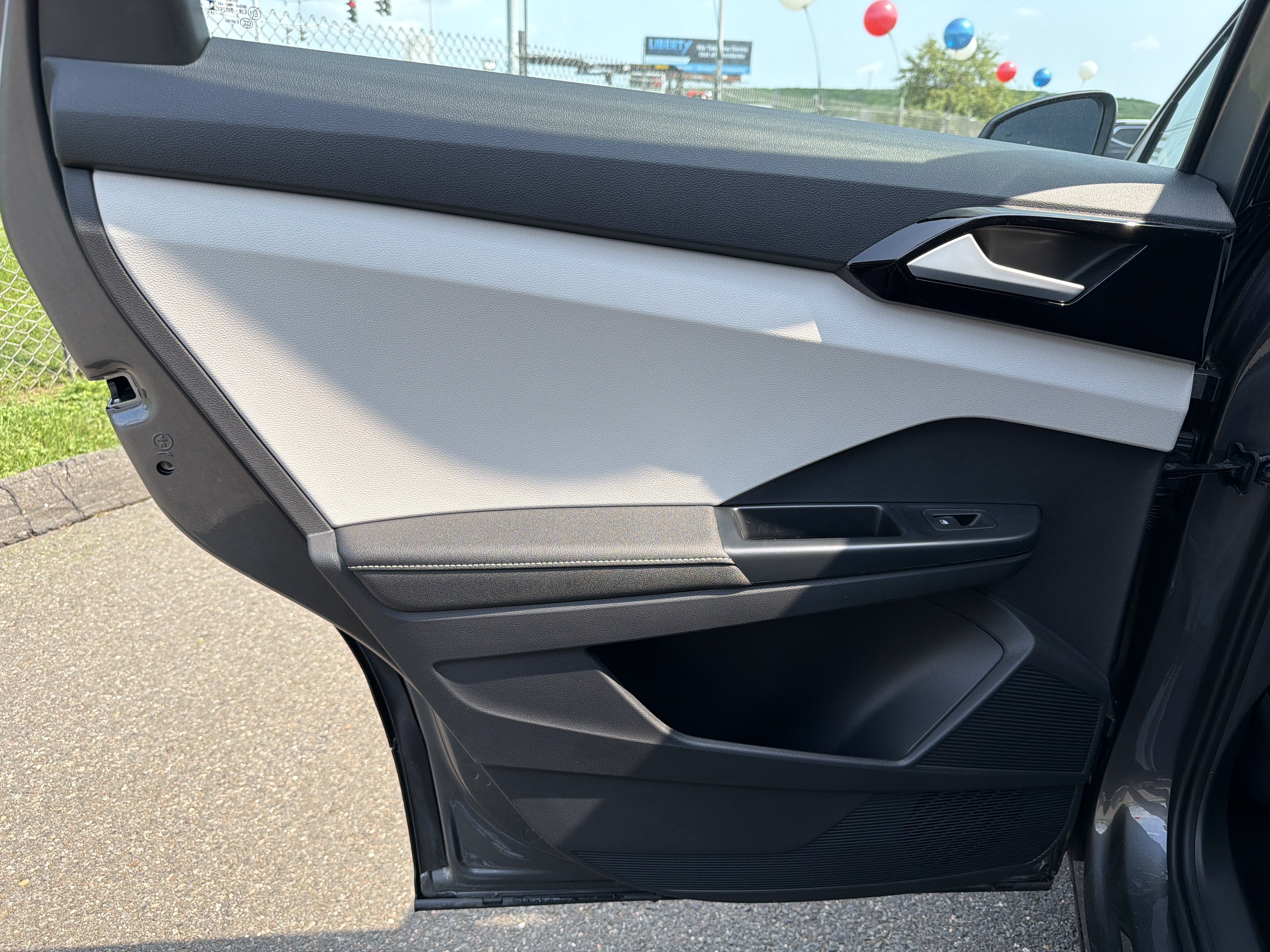 New 2025 Volkswagen Taos S AWD/4WD image 22