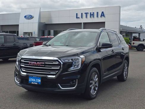 Used 2022 GMC Terrain SLT AWD/4WD image 1