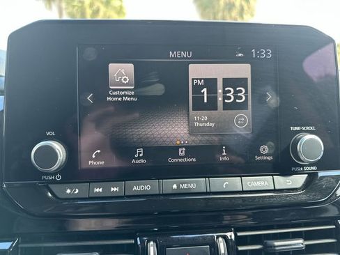 Used 2025 Nissan Pathfinder SV image 20