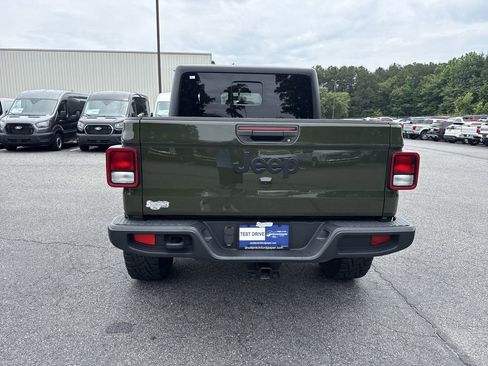 Used 2021 Jeep Gladiator Sport AWD/4WD image 6