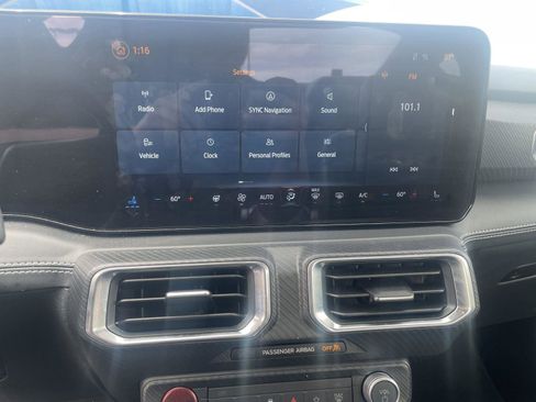 Used 2025 Ford Mustang GT Premium image 17