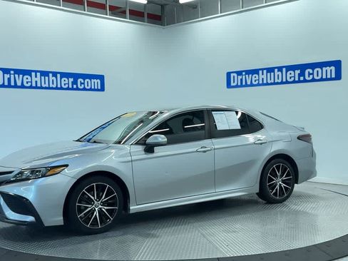 Used 2021 Toyota Camry SE image 7