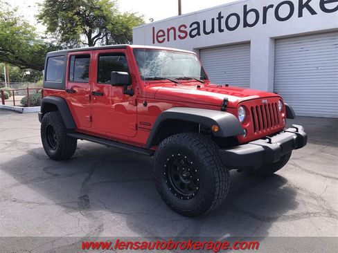 Used 2018 Jeep Wrangler Unlimited Sport S AWD/4WD image 3