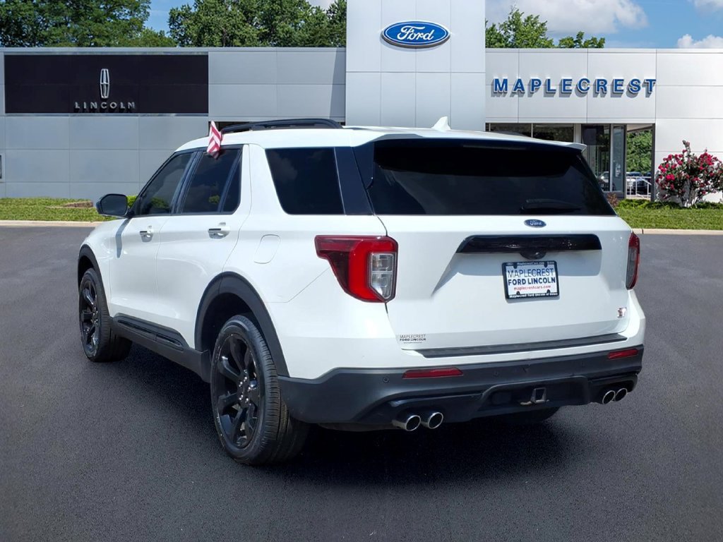 Certified 2022 Ford Explorer ST w/ ST Street Pack AWD/4WD image 3