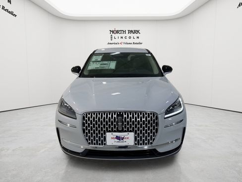 New 2026 Lincoln Corsair Premiere FWD image 31