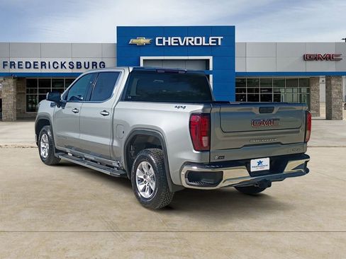 Used 2024 GMC Sierra 1500 SLE image 3