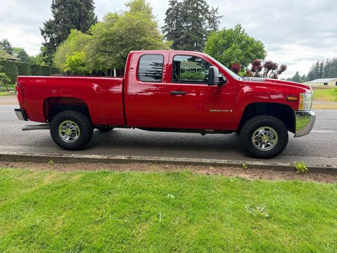 Used 2009 Chevrolet Silverado 2500 LT AWD/4WD image 6