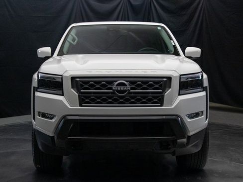 Used 2023 Nissan Frontier SV w/ SV Premium Package image 4