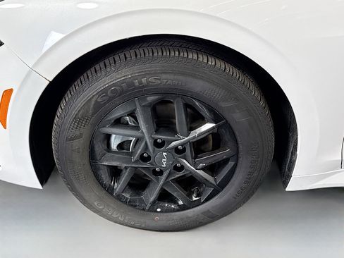 Used 2026 Kia K5 LXS FWD image 38