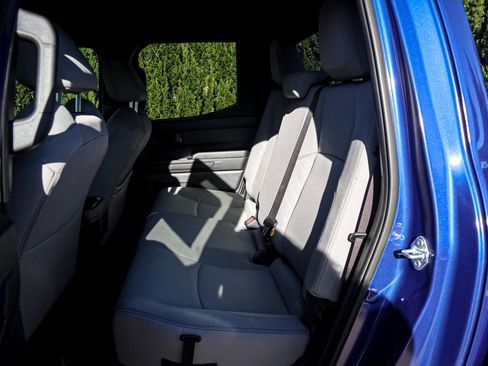 Used 2025 Toyota Tacoma SR5 image 29