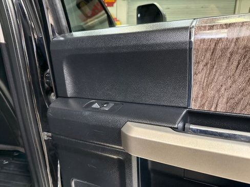 Used 2019 Ford F250 Lariat w/ Lariat Ultimate Package image 69