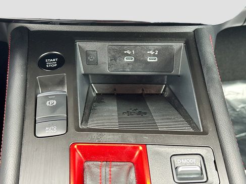 Used 2025 Nissan Kicks SR FWD image 16