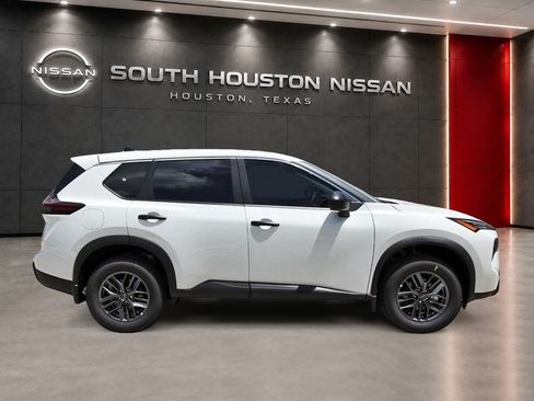 New 2026 Nissan Rogue S FWD image 5