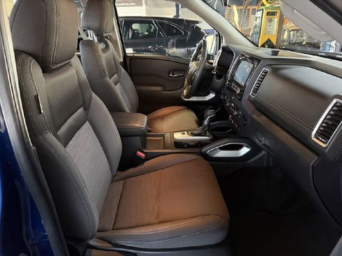 Used 2022 Nissan Frontier SV image 13