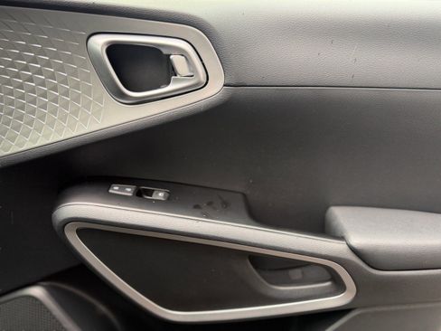 Used 2022 Kia Soul LX w/ Technology Package FWD image 27
