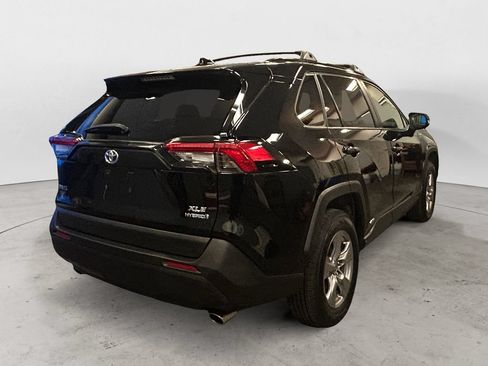 Used 2023 Toyota RAV4 XLE w/ XLE Grade Weather Package AWD/4WD image 5