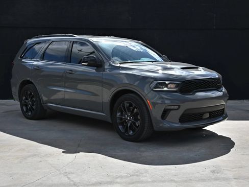 Used 2023 Dodge Durango GT RWD image 3