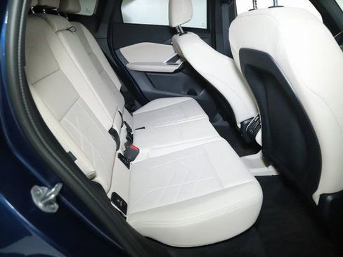 Used 2025 BMW X1 xDrive28i w/ Technology Package image 37