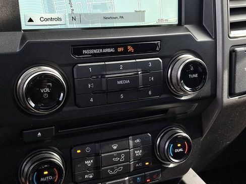 Used 2018 Ford F150 Raptor w/ Equipment Group 802A Luxury AWD/4WD image 22