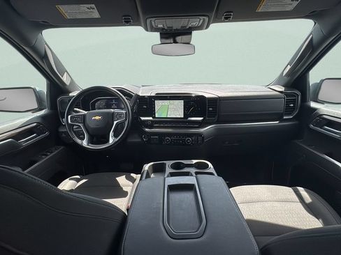 Used 2025 Chevrolet Silverado 1500 LT RWD image 11