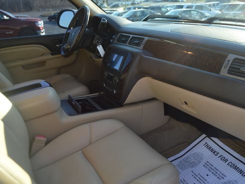Used 2013 GMC Sierra 2500 Denali AWD/4WD image 23
