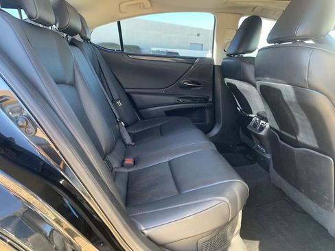 Used 2022 Lexus ES 300h 300h image 25