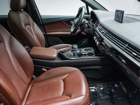 Used 2019 Audi Q7 3.0T Premium image 18