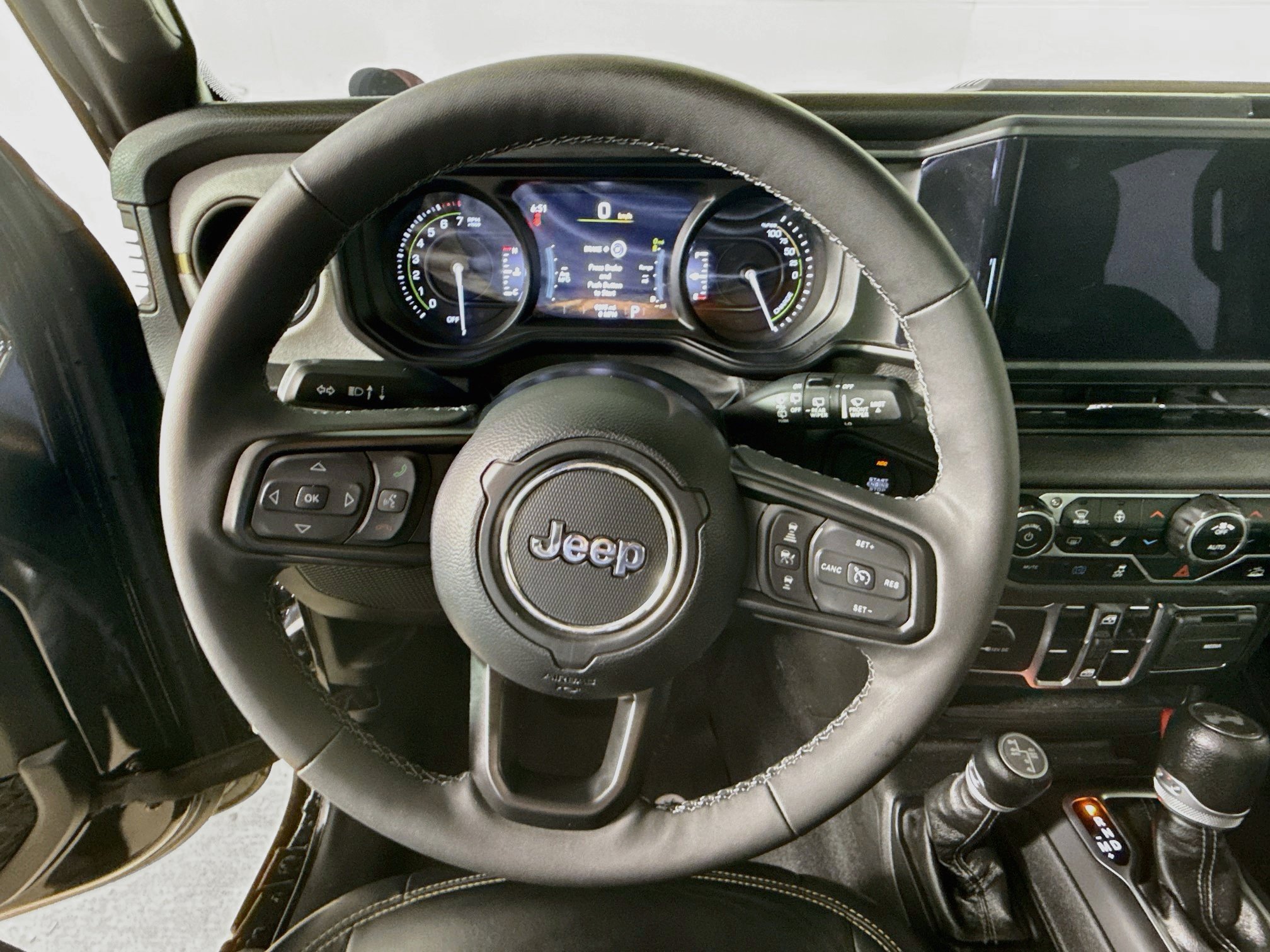 Used 2025 Jeep Wrangler Unlimited Sport S 4xe w/ Convenience Group AWD/4WD image 11