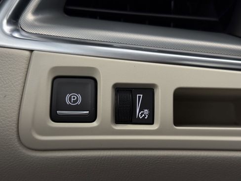 Used 2024 Cadillac XT5 Premium Luxury image 47