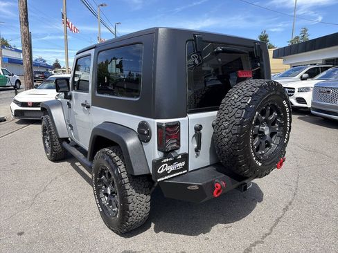 Used 2010 Jeep Wrangler Sport AWD/4WD image 4