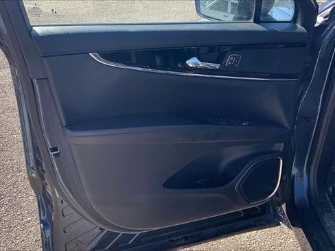 Used 2022 Lincoln Nautilus Reserve image 23