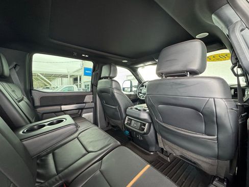 Used 2023 Ford F250 Platinum image 27