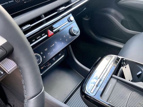 New 2026 Hyundai Tucson Limited image 8