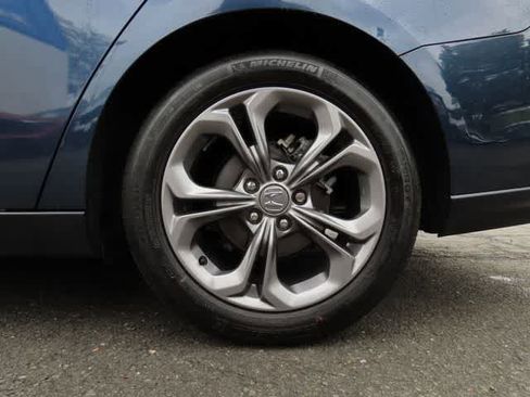 Certified 2024 Honda Accord EX image 8