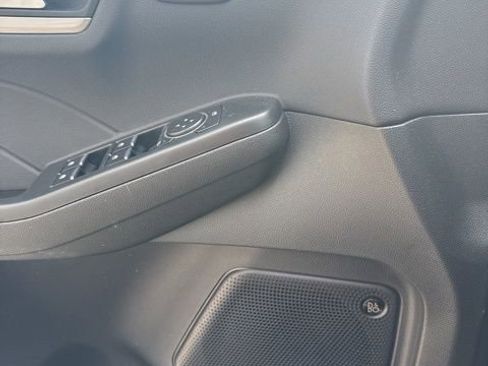 Used 2024 Ford Escape Platinum w/ Premium Technology Package image 8