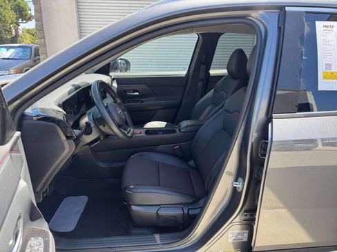 Used 2026 Nissan Kicks SR AWD/4WD image 26