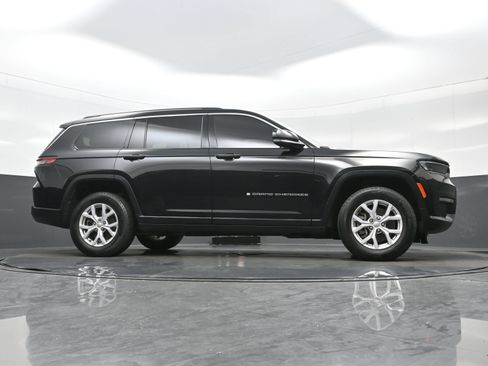 Used 2022 Jeep Grand Cherokee L Limited AWD/4WD image 34