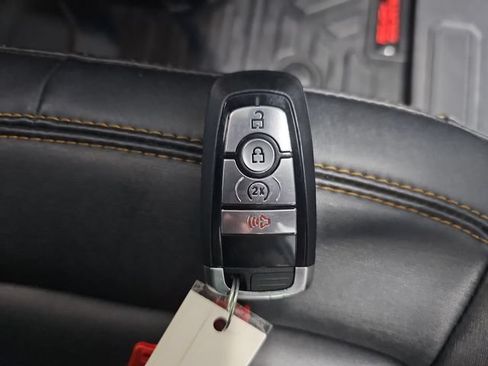 Used 2023 Ford Bronco Badlands AWD/4WD image 27