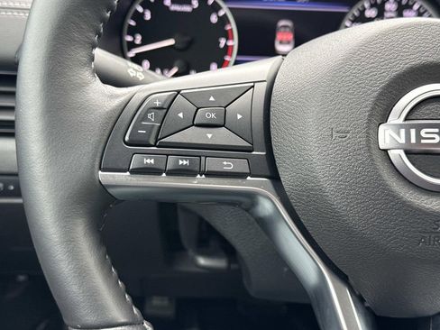Used 2025 Nissan Sentra SV w/ All-Weather Package FWD image 10