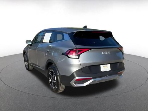 Used 2025 Kia Sportage LX image 11