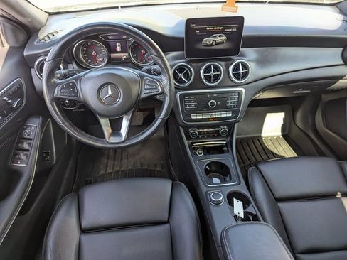 Used 2019 Mercedes-Benz GLA 250 4MATIC image 26