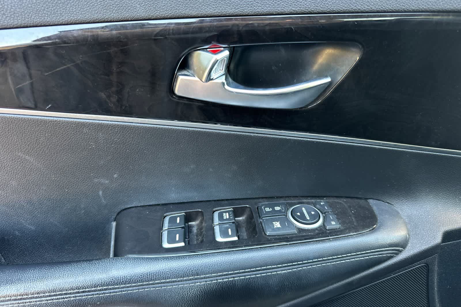 Used 2017 Kia Sorento FWD w/ LX Convenience Package image 15