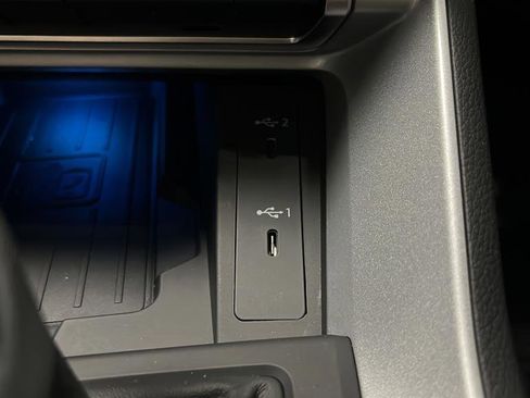 Used 2024 Audi Q3 2.0T Premium Plus w/ Premium Plus Package image 29